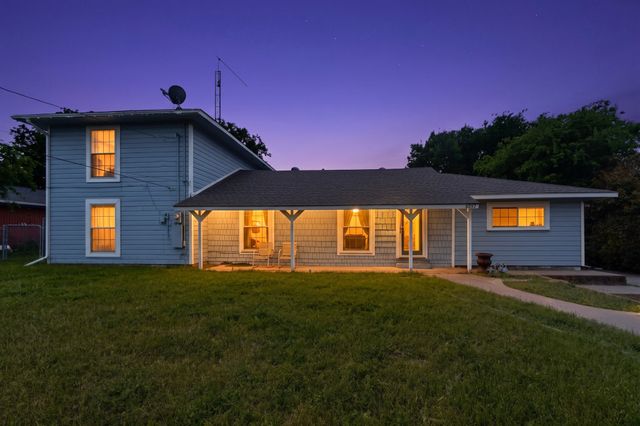 8927 Beckley View Avenue, Dallas, TX 75232