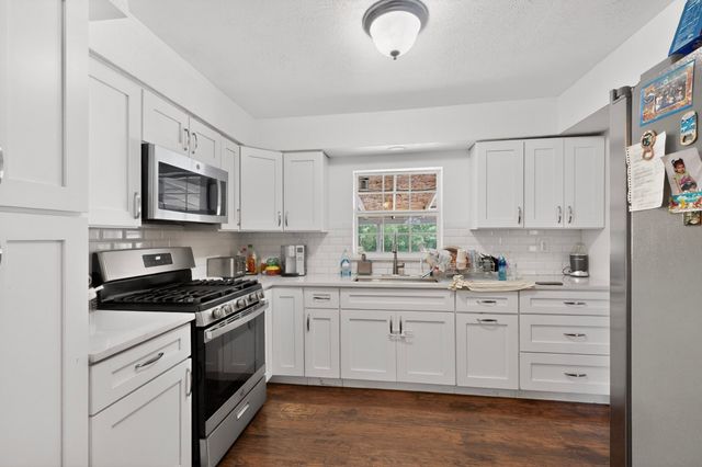 8927 Beckley View Avenue, Dallas, TX 75232