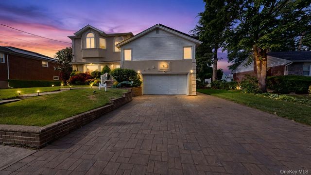 41 Westbrook Lane, Roosevelt, NY 11575