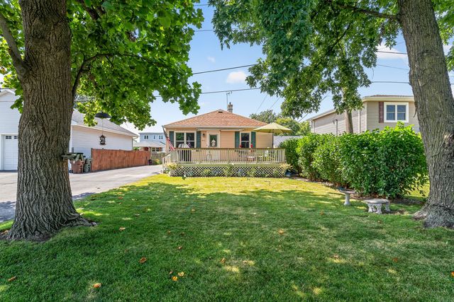 611 Table Street, Lockport, IL 60441