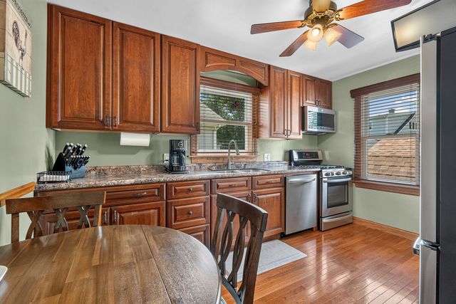 611 Table Street, Lockport, IL 60441