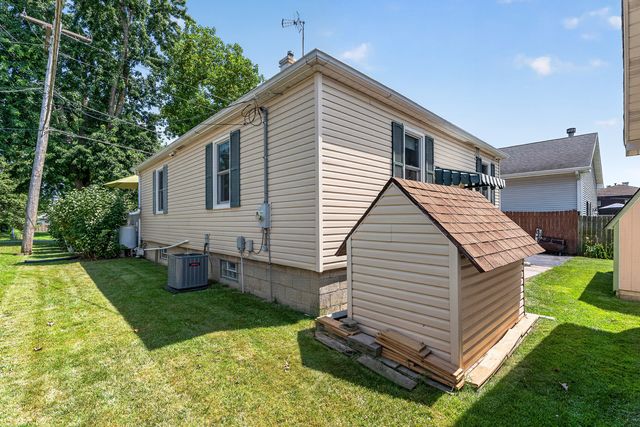 611 Table Street, Lockport, IL 60441