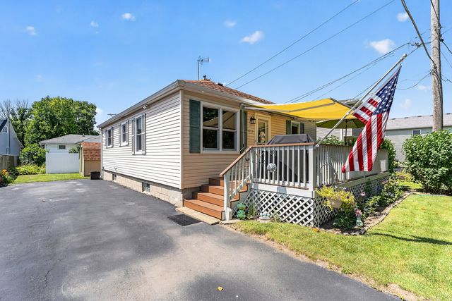 611 Table Street, Lockport, IL 60441