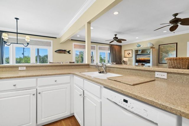 402 Pompano Street, Edisto Island, SC 29438