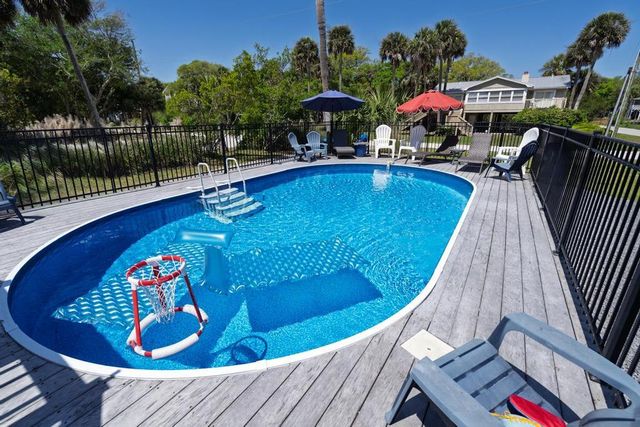 402 Pompano Street, Edisto Island, SC 29438