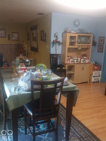3944 Kivet Court, Indianapolis, IN 46235