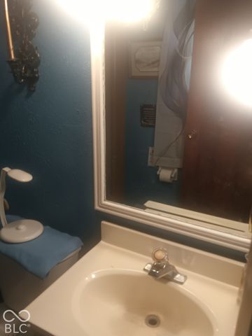 3944 Kivet Court, Indianapolis, IN 46235
