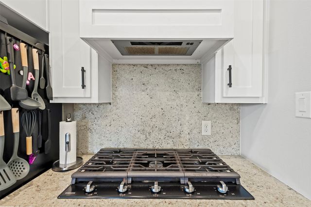 1307 Carnoustie Drive, Ennis, TX 75119