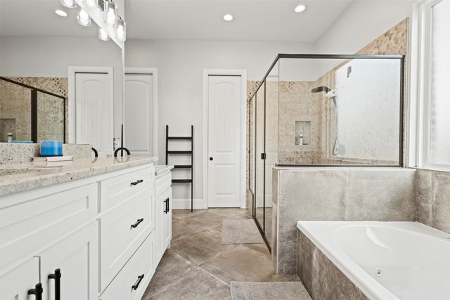 1307 Carnoustie Drive, Ennis, TX 75119