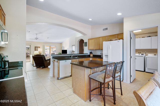 37592 S Desert Bluff Drive, Tucson, AZ 85739