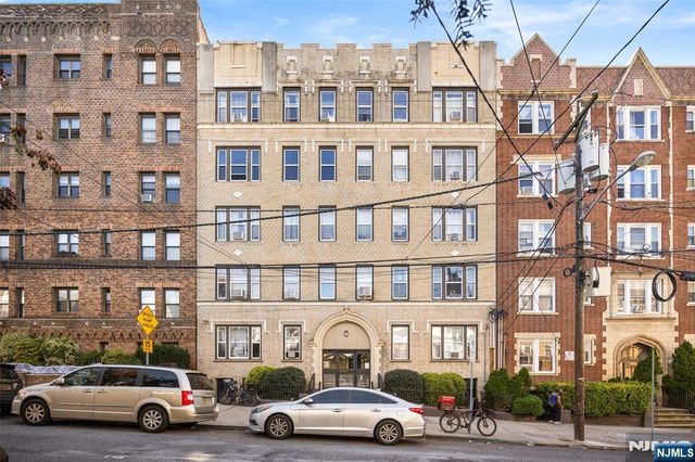 137 Kensington Avenue 503, Jersey City, NJ 07304