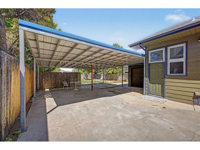 267 S 3rd Ave, Brighton, CO 80601