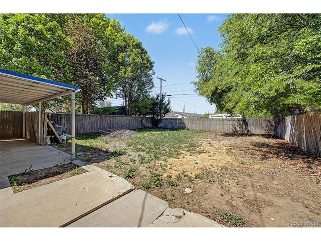 267 S 3rd Ave, Brighton, CO 80601