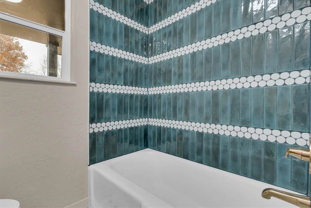 4122 NW Currell Dr, Lawton, OK 73505