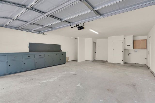 4122 NW Currell Dr, Lawton, OK 73505