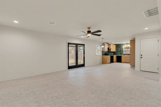 4122 NW Currell Dr, Lawton, OK 73505