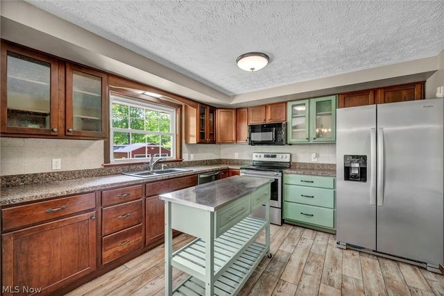 6407 Indian Point Road, Painesville, OH 44077