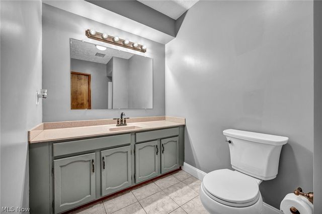 6407 Indian Point Road, Painesville, OH 44077