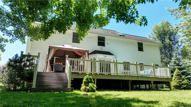 59 Fawn Meadows Court, Amherst, NY 14068