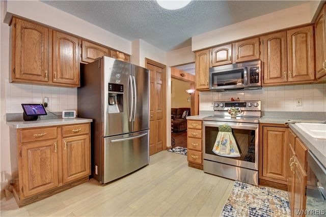 59 Fawn Meadows Court, Amherst, NY 14068