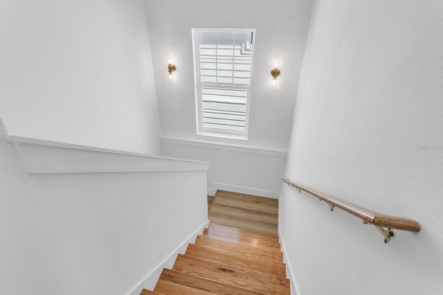 2138 W CHESTNUT STREET, Tampa, FL 33607