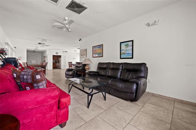 2763 WOODGATE LANE 301, Sarasota, FL 34231