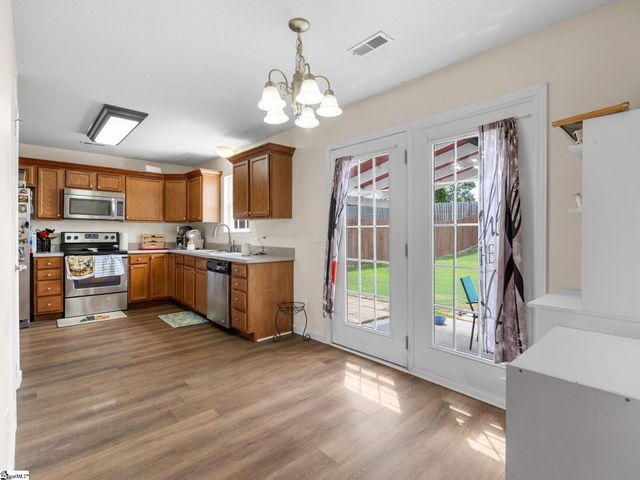 213 Basswood Drive, Roebuck, SC 29376