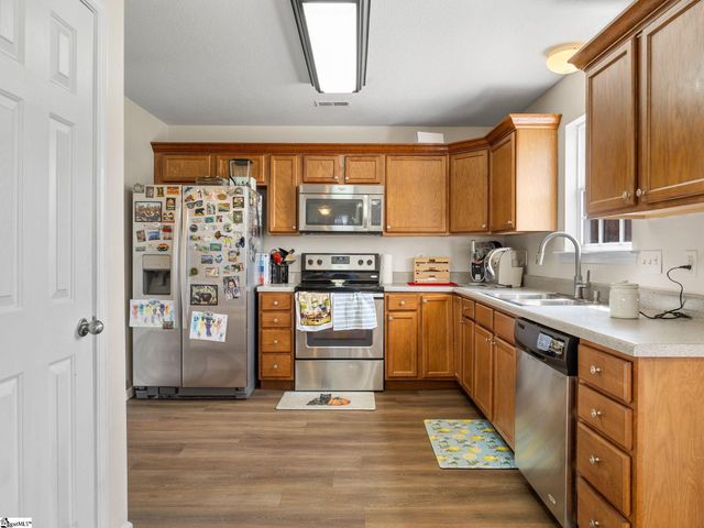 213 Basswood Drive, Roebuck, SC 29376