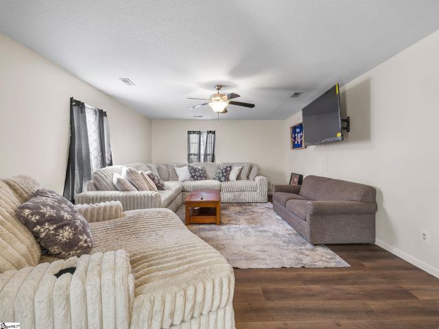 213 Basswood Drive, Roebuck, SC 29376