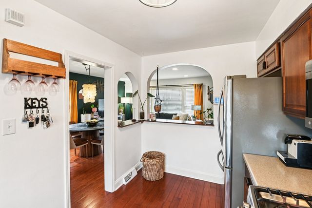 15811 S Marshfield Avenue, Harvey, IL 60426