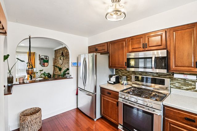 15811 S Marshfield Avenue, Harvey, IL 60426