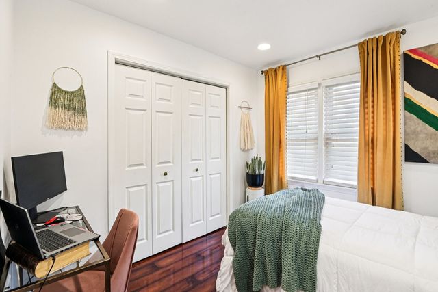 15811 S Marshfield Avenue, Harvey, IL 60426