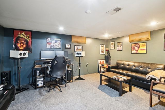 15811 S Marshfield Avenue, Harvey, IL 60426