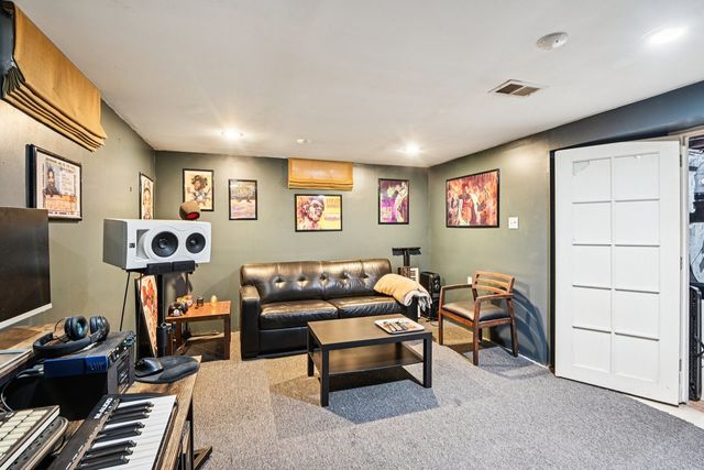 15811 S Marshfield Avenue, Harvey, IL 60426