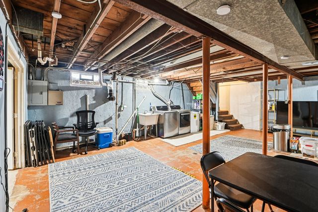 15811 S Marshfield Avenue, Harvey, IL 60426