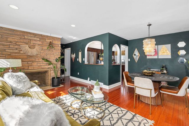 15811 S Marshfield Avenue, Harvey, IL 60426