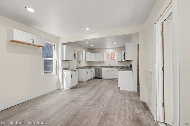 5533 Sheridan Street, Detroit, MI 48213
