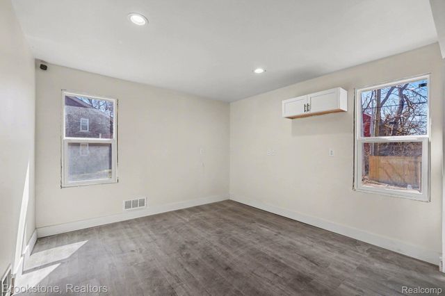 5533 Sheridan Street, Detroit, MI 48213
