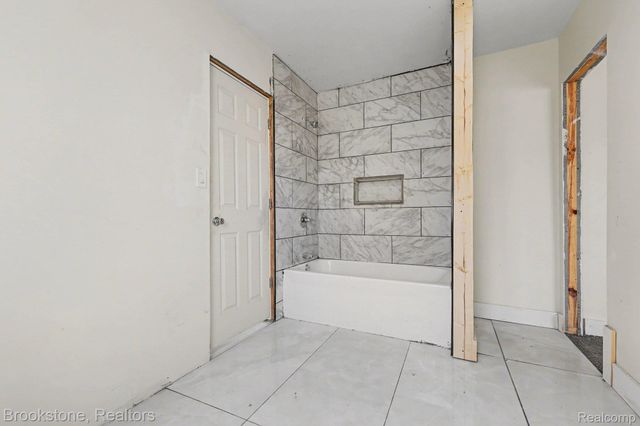 5533 Sheridan Street, Detroit, MI 48213