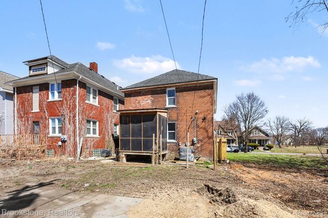 5533 Sheridan Street, Detroit, MI 48213