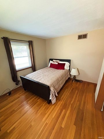 1517 E Elliston Drive, Bloomington, IN 47401