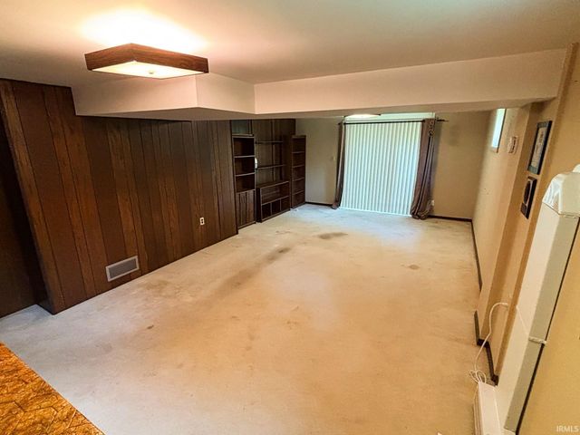 1517 E Elliston Drive, Bloomington, IN 47401