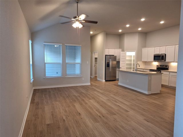 758 Staglin ST A, Buda, TX 78610