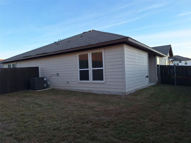 758 Staglin ST A, Buda, TX 78610