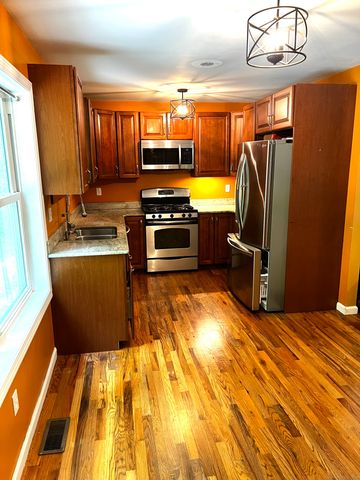 108 South Kent Road, Kent, CT 06785