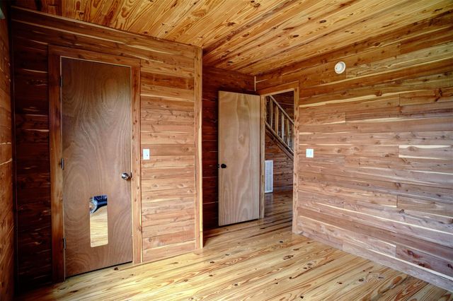 323 CR 446, Gonzales, TX 78629