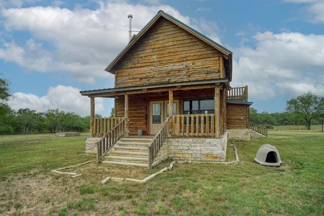 323 CR 446, Gonzales, TX 78629