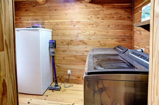 323 CR 446, Gonzales, TX 78629