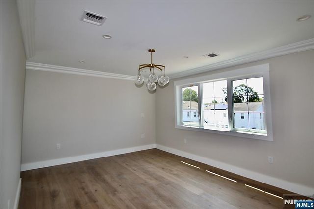 9-02 3rd Street, Fair Lawn, NJ 07410