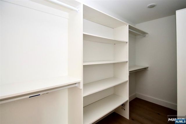 9-02 3rd Street, Fair Lawn, NJ 07410